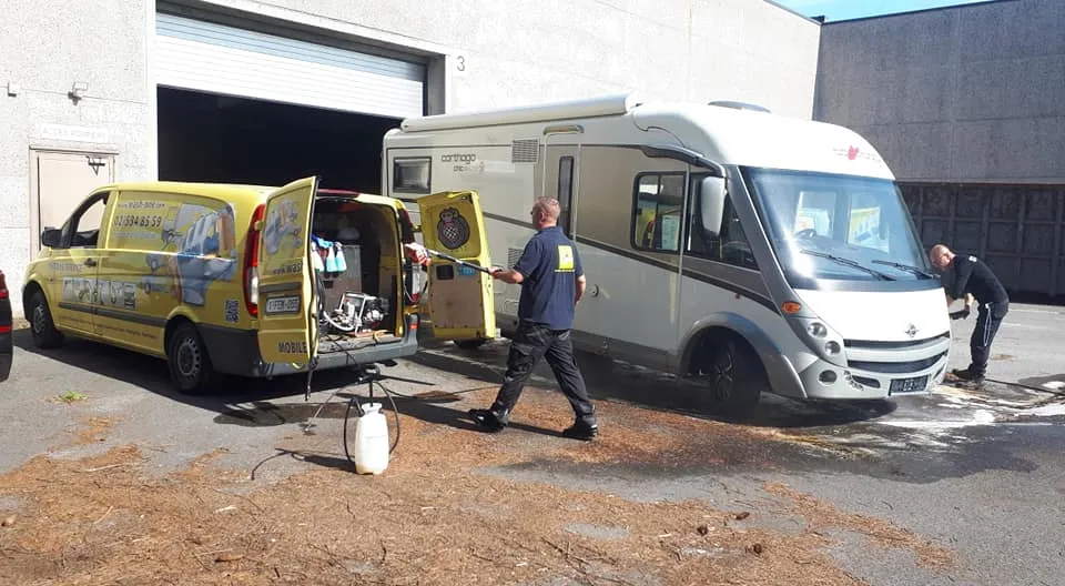 nettoyage de camping-car avec Wash One